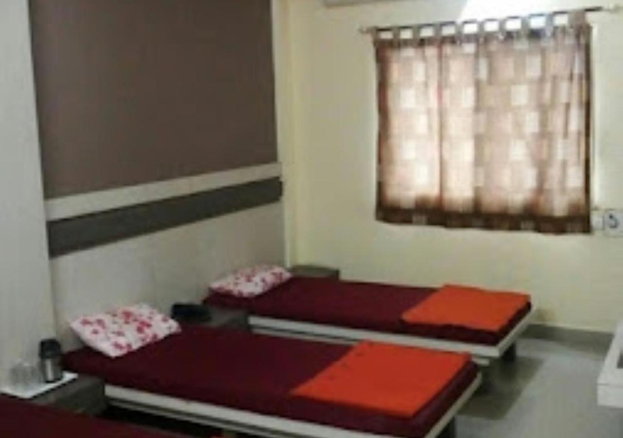 Hotel Mayur Restaurant Chandrapur Экстерьер фото
