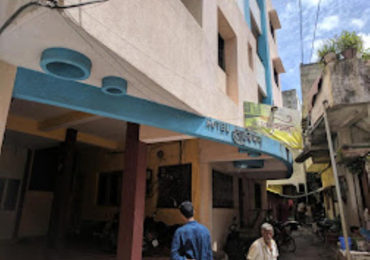 Hotel Mayur Restaurant Chandrapur Экстерьер фото